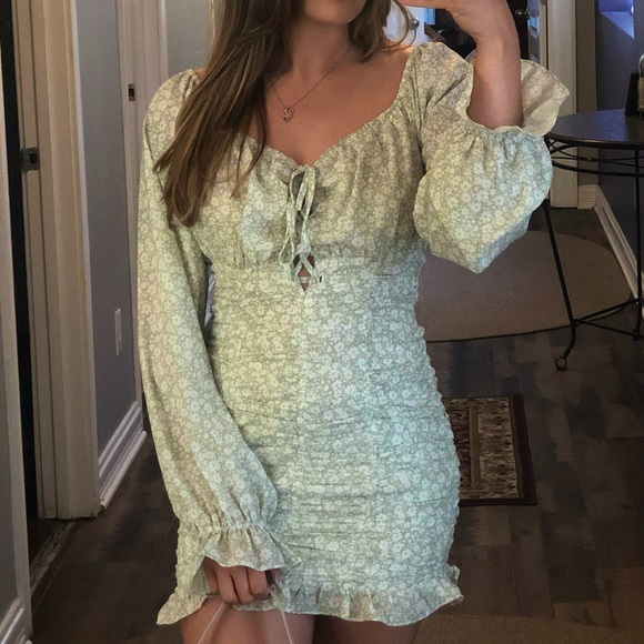Fashion Nova Dresses & Skirts - Mint green floral Fashion Nova spring dress